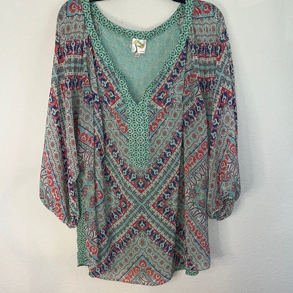 Bohemian Patterned Women's Top‎